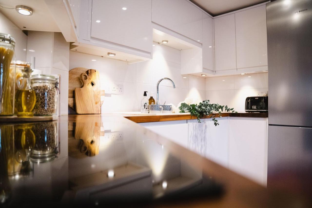 Stunning Riverside Oxford Apartment With Parking エクステリア 写真